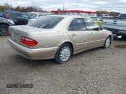 ✅ 2001 Mercedes-Benz E 320 • VIN: WDBJF65J11B327387 • Lot: 43616150. Listed on IAAI with 139,114 mi. Free auction sales archive from the USA and detailed vehicle history report at DreamBid. Image 4.