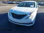 2014 Hyundai Sonata Limited с VIN 5NPEC4AC9EH912777, выставлен на аукционе IAAI как лот 43528309 с пробегом 55 718 миль миль и . История ставок и продаж доступна на DreamBid. Изображение 6.