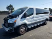 ✅ 2018 Ford Transit Passenger XL • VIN: 1FBZX2YM8JKA97299 • Lot: 53553115. Wystawiony na Copart z przebiegiem 101 532 mil. Bezpłatny archiwum sprzedaży aukcyjnych z USA i szczegółowy raport historii pojazdu na DreamBid. Zdjęcie 1.