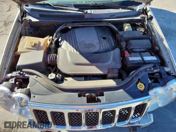 ✅ 2009 Jeep Grand Cherokee • VIN: 1J8HR68T69C520847 • Lot: 89548155. Listed on Copart with 322,340 mi. Free auction sales archive from the USA and detailed vehicle history report at DreamBid. Image 12.