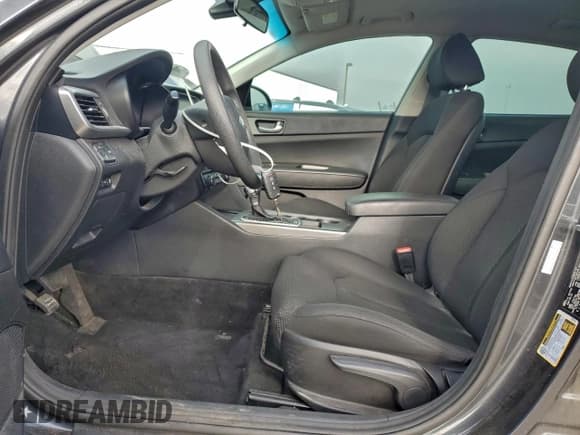 ✅ 2020 Kia Optima LX • VIN: 5XXGT4L3XLG382561 • Lot: 85441945. Wystawiony na Copart z przebiegiem 80 338 mil. Bezpłatny archiwum sprzedaży aukcyjnych z USA i szczegółowy raport historii pojazdu na DreamBid. Zdjęcie 7.