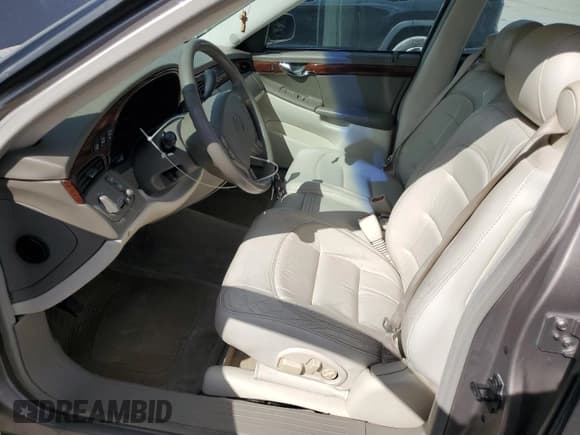 ✅ 2003 Cadillac DeVille • VIN: 1G6KD54Y93U288854 • Lot: 84820415. Listed on Copart with 199,424 mi. Free auction sales archive from the USA and detailed vehicle history report at DreamBid. Image 7.