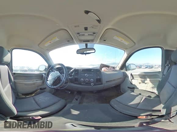 2014 Chevrolet Silverado 3500HD Work Truck z VIN 1GC0KZCG6EF105427, wystawiony jako Copart lot #69698044 z przebiegiem 92 811 mil mil oraz Szkoda całkowita • Salvage title. Historia ofert i sprzedaży dostępna na DreamBid. Obrazek 12.