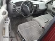 ✅ 1997 Ford F-150 • VIN: 1FTDX0763VKC73050 • Lot: 81807875. Wystawiony na Copart z przebiegiem 299 390 mil. Bezpłatny archiwum sprzedaży aukcyjnych z USA i szczegółowy raport historii pojazdu na DreamBid. Zdjęcie 8.