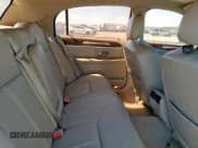 ✅ 2007 Lincoln Town Car Signature Limited • VIN: 1LNHM82W57Y638324 • Лот: 84647375. Опубликован ранее на Copart с пробегом 157 554 миль. Бесплатный доступ к архиву аукционных продаж из США и подробный отчёт об истории автомобиля на DreamBid. Изображение 10.