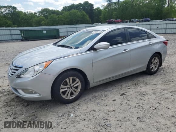 ✅ 2013 Hyundai Sonata GLS • VIN: 5NPEB4ACXDH570824 • Lot: 49224165. Wystawiony na Copart z przebiegiem 215 152 mil. Bezpłatny archiwum sprzedaży aukcyjnych z USA i szczegółowy raport historii pojazdu na DreamBid. Zdjęcie 1.