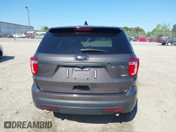 ✅ 2017 Ford Police Interceptor Utility • VIN: 1FM5K8ARXHGC56544 • Лот: 41975462. Опубликован ранее на IAAI с пробегом 183 151 миль. Бесплатный доступ к архиву аукционных продаж из США и подробный отчёт об истории автомобиля на DreamBid. Изображение 16.