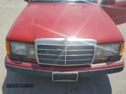 ✅ 1993 Mercedes-Benz 400 E • VIN: WDBEA34E2PB866452 • Lot: 53141995. Wystawiony na Copart z przebiegiem 105 692 mil. Bezpłatny archiwum sprzedaży aukcyjnych z USA i szczegółowy raport historii pojazdu na DreamBid. Zdjęcie 11.