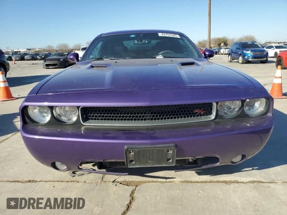 ✅ 2013 Dodge Challenger R/T • VIN: 2C3CDYBT0DH685744 • Lot: 43757585. Wystawiony na Copart z przebiegiem 40 027 mil. Bezpłatny archiwum sprzedaży aukcyjnych z USA i szczegółowy raport historii pojazdu na DreamBid. Zdjęcie 5.
