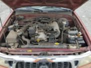 ✅ 2003 Toyota Tacoma • VIN: 5TEWM72NX3Z240340 • Lot: 69839775. Wystawiony na Copart z przebiegiem 189 175 mil. Bezpłatny archiwum sprzedaży aukcyjnych z USA i szczegółowy raport historii pojazdu na DreamBid. Zdjęcie 11.