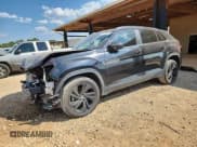 ✅ 2021 Volkswagen Atlas SE • VIN: 1V2JE2CAXMC218262 • Lot: 71541685. Listed on Copart with 109,688 mi. Free auction sales archive from the USA and detailed vehicle history report at DreamBid. Image 1.