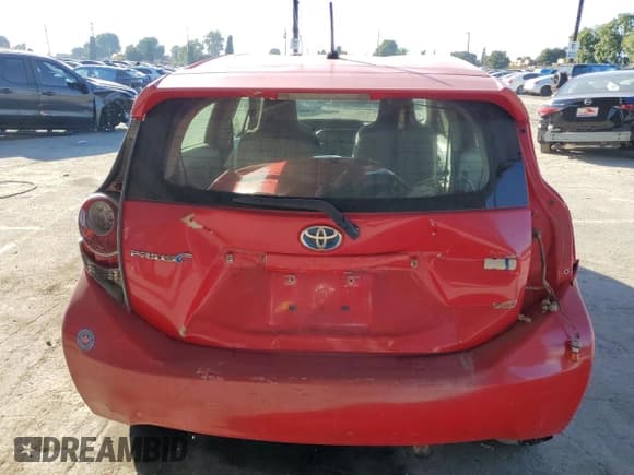 ✅ 2012 Toyota Prius Two • VIN: JTDKDTB33C1504286 • Lot: 90546175. Listed on Copart with 170,731 mi. Free auction sales archive from the USA and detailed vehicle history report at DreamBid. Image 6.