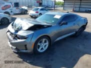 ✅ 2021 Chevrolet Camaro 1LT • VIN: 1G1FB1RS6M0136517 • Лот: 42302558. Опубликован ранее на IAAI с пробегом 95 803 миль. Бесплатный доступ к архиву аукционных продаж из США и подробный отчёт об истории автомобиля на DreamBid. Изображение 2.