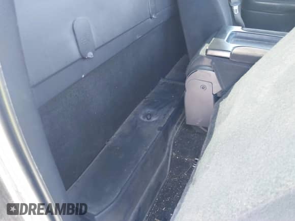 2000 Chevrolet Silverado 2500 с VIN 1GCGK24UXYE337355, выставлен на аукционе IAAI как лот 41631115 с пробегом 134 216 миль миль и . История ставок и продаж доступна на DreamBid. Изображение 8.