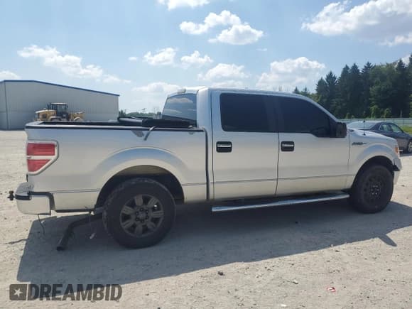 ✅ 2012 Ford F-150 XL • VIN: 1FTEW1CM5CFA73665 • Lot: 68434125. Wystawiony na Copart z przebiegiem 237 847 mil. Bezpłatny archiwum sprzedaży aukcyjnych z USA i szczegółowy raport historii pojazdu na DreamBid. Zdjęcie 3.
