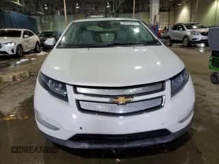 ✅ 2015 Chevrolet Volt • VIN: 1G1RB6E47FU127550 • Lot: 39761804. Wystawiony na Copart z przebiegiem Nie podano. Bezpłatny archiwum sprzedaży aukcyjnych z USA i szczegółowy raport historii pojazdu na DreamBid. Zdjęcie 5.