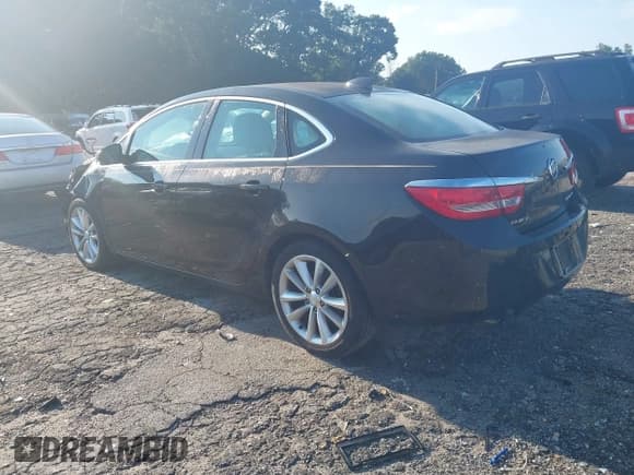 ✅ 2015 Buick Verano Convenience Group • VIN: 1G4PR5SKXF4191536 • Lot: 43031613. Wystawiony na IAAI z przebiegiem 93 878 mil. Bezpłatny archiwum sprzedaży aukcyjnych z USA i szczegółowy raport historii pojazdu na DreamBid. Zdjęcie 3.