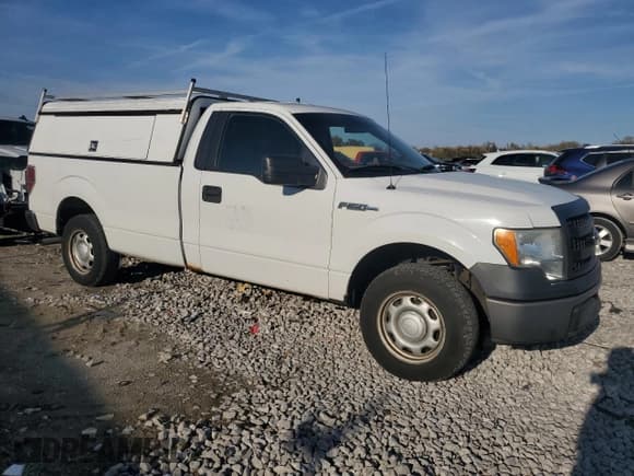 ✅ 2013 Ford F-150 XL • VIN: 1FTNF1CF5DKD47683 • Lot: 91920805. Wystawiony na Copart z przebiegiem 121 154 mil. Bezpłatny archiwum sprzedaży aukcyjnych z USA i szczegółowy raport historii pojazdu na DreamBid. Zdjęcie 4.
