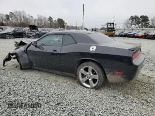 ✅ 2010 Dodge Challenger R/T • VIN: 2B3CJ5DT8AH322704 • Lot: 40878624. Wystawiony na Copart z przebiegiem 111 085 mil. Bezpłatny archiwum sprzedaży aukcyjnych z USA i szczegółowy raport historii pojazdu na DreamBid. Zdjęcie 2.