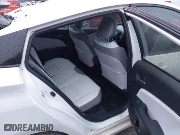 ✅ 2022 Toyota Prius XLE • VIN: JTDKAMFP4N3202279 • Lot: 43688179. Listed on IAAI with 62,855 mi. Free auction sales archive from the USA and detailed vehicle history report at DreamBid. Image 8.