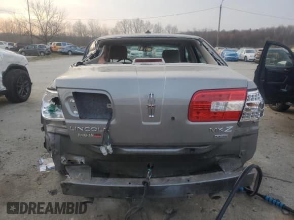 ✅ 2008 Lincoln MKZ • VIN: 3LNHM28T68R607660 • Lot: 48932495. Listed on Copart with 95,383 mi. Free auction sales archive from the USA and detailed vehicle history report at DreamBid. Image 6.