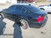 ✅ 2011 BMW 3 Series 328i • VIN: WBAPH5G59BNM75347 • Lot: 43593964. Wystawiony na IAAI z przebiegiem 154 226 mil. Bezpłatny archiwum sprzedaży aukcyjnych z USA i szczegółowy raport historii pojazdu na DreamBid. Zdjęcie 3.