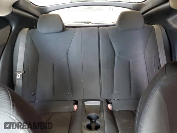 2014 Hyundai Veloster z VIN KMHTC6AD1EU185924, wystawiony jako Copart lot #67472874 z przebiegiem 161 871 mil mil oraz Czysty tytuł • Clean title. Historia ofert i sprzedaży dostępna na DreamBid. Obrazek 10.