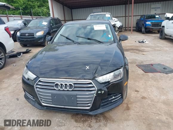 ✅ 2017 Audi A4 Premium • VIN: WAUGNAF41HN054967 • Lot: 42318829. Wystawiony na IAAI z przebiegiem 136 187 mil. Bezpłatny archiwum sprzedaży aukcyjnych z USA i szczegółowy raport historii pojazdu na DreamBid. Zdjęcie 12.