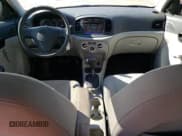 ✅ 2008 Hyundai Accent GLS • VIN: KMHCN46C78U273931 • Лот: 88353275. Опубликован ранее на Copart с пробегом 195 769 миль. Бесплатный доступ к архиву аукционных продаж из США и подробный отчёт об истории автомобиля на DreamBid. Изображение 8.