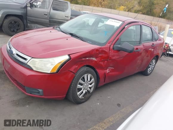 ✅ 2010 Ford Focus S • VIN: 1FAHP3EN2AW166366 • Lot: 43620808. Listed on IAAI with 161,829 mi. Free auction sales archive from the USA and detailed vehicle history report at DreamBid. Image 17.