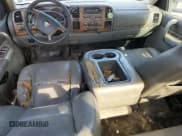 ✅ 2009 Chevrolet Silverado 2500HD • VIN: 1GCHK49689E110452 • Lot: 80455275. Wystawiony na Copart z przebiegiem 233 874 mil. Bezpłatny archiwum sprzedaży aukcyjnych z USA i szczegółowy raport historii pojazdu na DreamBid. Zdjęcie 8.