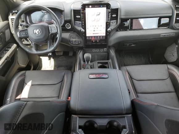 2025 Ram 1500 Rebel z VIN 1C6SRFLP9SN724227, wystawiony jako Copart lot #70583185 z przebiegiem 6 009 mil mil oraz Szkoda całkowita • Salvage title. Historia ofert i sprzedaży dostępna na DreamBid. Obrazek 8.