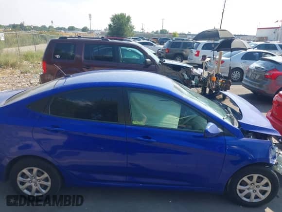 2014 Hyundai Accent GLS с VIN KMHCT4AE6EU688460, выставлен на аукционе IAAI как лот 43088503 с пробегом 110 666 миль миль и . История ставок и продаж доступна на DreamBid. Изображение 14.