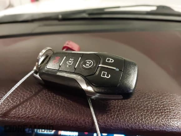 ✅ 2015 Ford F-150 XLT • VIN: 1FTEW1EF7FFD09011 • Lot: 42567031. Wystawiony na IAAI z przebiegiem 300 222 mil. Bezpłatny archiwum sprzedaży aukcyjnych z USA i szczegółowy raport historii pojazdu na DreamBid. Zdjęcie 11.