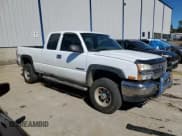 ✅ 2004 Chevrolet Silverado 2500HD LS • VIN: 1GCHK29U74E112639 • Lot: 85643665. Wystawiony na Copart z przebiegiem 261 870 mil. Bezpłatny archiwum sprzedaży aukcyjnych z USA i szczegółowy raport historii pojazdu na DreamBid. Zdjęcie 4.