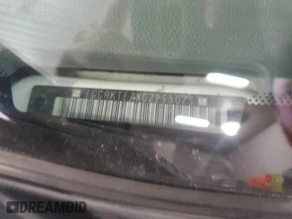 2012 Chevrolet Silverado 1500 LTZ z VIN 1GCRKTE7XCZ253075, wystawiony jako Copart lot #52034385 z przebiegiem 123 470 mil mil oraz Szkoda całkowita • Salvage title. Historia ofert i sprzedaży dostępna na DreamBid. Obrazek 14.