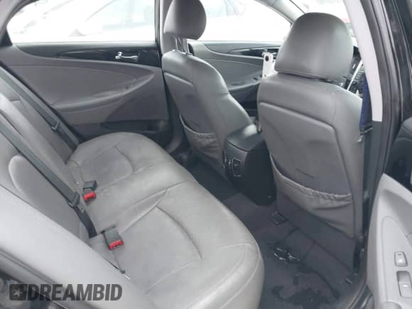 2012 Hyundai Sonata SE with VIN 5NPEC4AC9CH476283, listed as a IAAI auction lot 41354339 with 121,898 mi miles and . Bid and sale history available at DreamBid. Image 8.