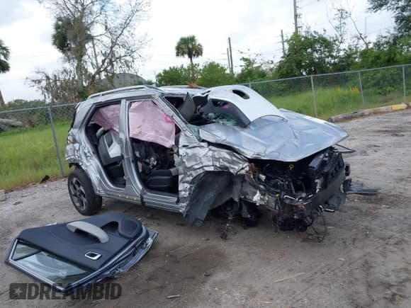 ✅ 2024 Hyundai Venue SEL • VIN: KMHRC8A39RU299110 • Lot: 40705347. Listed on IAAI with 16,802 mi. Free auction sales archive from the USA and detailed vehicle history report at DreamBid. Image 13.