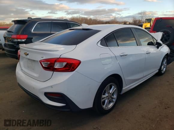 ✅ 2016 Chevrolet Cruze LT • VIN: 1G1BE5SM9G7327725 • Lot: 37587033. Listed on Copart with Not provided. Free auction sales archive from the USA and detailed vehicle history report at DreamBid. Image 3.