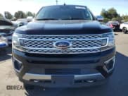 ✅ 2018 Ford Expedition Platinum • VIN: 1FMJU1MT1JEA22530 • Lot: 87279605. Wystawiony na Copart z przebiegiem 134 805 mil. Bezpłatny archiwum sprzedaży aukcyjnych z USA i szczegółowy raport historii pojazdu na DreamBid. Zdjęcie 5.