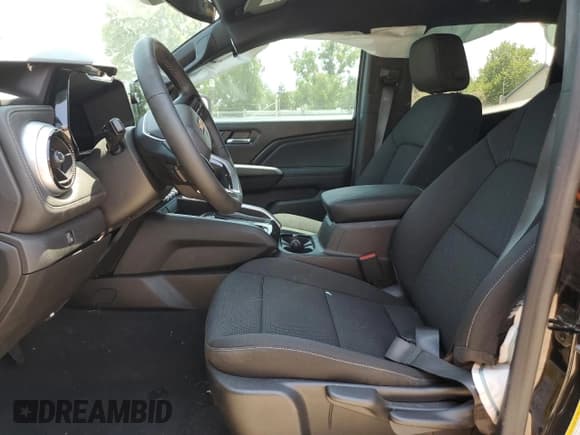 ✅ 2024 Chevrolet Colorado 4WD LT • VIN: 1GCGTCEC8R1154361 • Лот: 63114004. Опубликован ранее на Copart с пробегом Не указан. Бесплатный доступ к архиву аукционных продаж из США и подробный отчёт об истории автомобиля на DreamBid. Изображение 7.