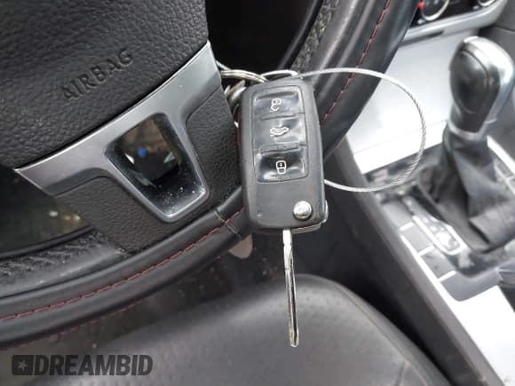 ✅ 2013 Volkswagen Passat SE • VIN: 1VWBP7A35DC050593 • Лот: 43331003. Опубликован ранее на IAAI с пробегом 98 091 миль. Бесплатный доступ к архиву аукционных продаж из США и подробный отчёт об истории автомобиля на DreamBid. Изображение 11.