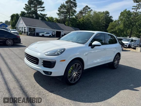 ✅ 2017 Porsche Cayenne S E-Hybrid • VIN: WP1AE2A27HLA74767 • Lot: 68561455. Listed on Copart with 149,841 mi. Free auction sales archive from the USA and detailed vehicle history report at DreamBid. Image 1.