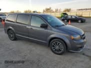 ✅ 2015 Dodge Grand Caravan SE • VIN: 2C4RDGBG4FR523325 • Lot: 91250245. Wystawiony na Copart z przebiegiem 83 132 mil. Bezpłatny archiwum sprzedaży aukcyjnych z USA i szczegółowy raport historii pojazdu na DreamBid. Zdjęcie 4.