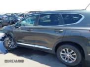 ✅ 2020 Hyundai Santa Fe SE • VIN: 5NMS23AD3LH156012 • Lot: 43082724. Wystawiony na IAAI z przebiegiem 96 771 mil. Bezpłatny archiwum sprzedaży aukcyjnych z USA i szczegółowy raport historii pojazdu na DreamBid. Zdjęcie 14.