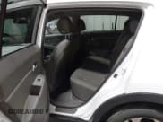 ✅ 2012 Kia Sportage EX • VIN: KNDPC3A23C7343095 • Lot: 43588531. Wystawiony na IAAI z przebiegiem Nie podano. Bezpłatny archiwum sprzedaży aukcyjnych z USA i szczegółowy raport historii pojazdu na DreamBid. Zdjęcie 8.