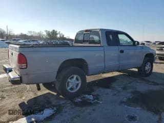 ✅ 1997 Dodge Dakota • VIN: 1B7GG23Y2VS253324 • Lot: 41780095. Wystawiony na Copart z przebiegiem 98 833 mil. Bezpłatny archiwum sprzedaży aukcyjnych z USA i szczegółowy raport historii pojazdu na DreamBid. Zdjęcie 3.
