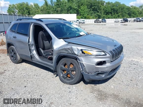 ✅ 2016 Jeep Cherokee Sport • VIN: 1C4PJLAB0GW369428 • Лот: 42264097. Опубликован ранее на IAAI с пробегом 130 952 миль. Бесплатный доступ к архиву аукционных продаж из США и подробный отчёт об истории автомобиля на DreamBid. Изображение 1.