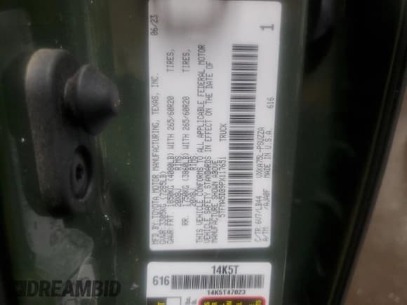 ✅ 2023 Toyota Tundra 1794 Edition • VIN: 5TFMA5DB9PX117651 • Lot: 56968465. Wystawiony na Copart z przebiegiem Nie podano. Bezpłatny archiwum sprzedaży aukcyjnych z USA i szczegółowy raport historii pojazdu na DreamBid. Zdjęcie 13.