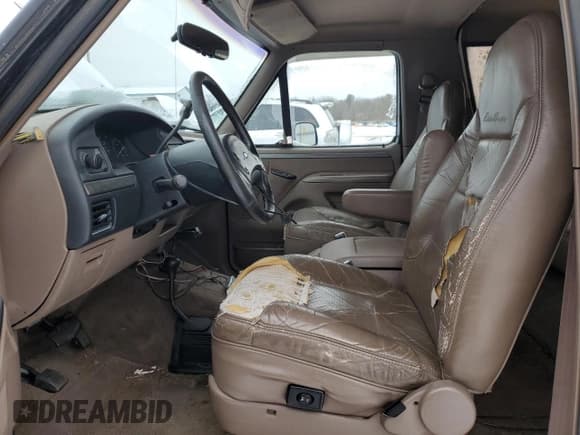 ✅ 1993 Ford Bronco XL • VIN: 1FMEU15N8PLA75411 • Лот: 42177975. Опубликован ранее на Copart с пробегом 217 143 миль. Бесплатный доступ к архиву аукционных продаж из США и подробный отчёт об истории автомобиля на DreamBid. Изображение 7.